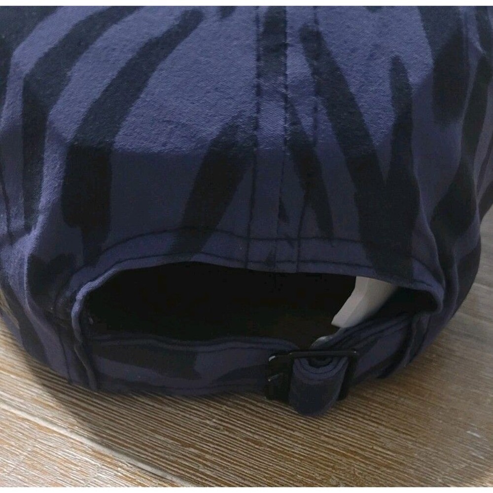 Adidas AEROREADY Tiger Graphic Cap Navy Blue Youth Size Hat Lightweight - Picture 3 of 5